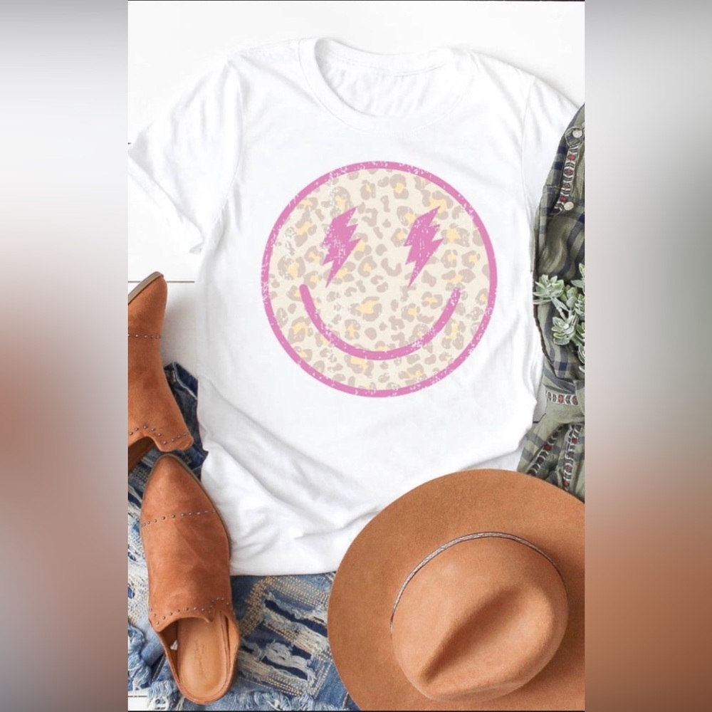 Retro Leopard Smiley Face Tee, NEW, Boutique